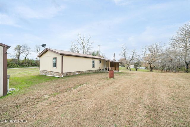 409 W Loop Rd, Sparta, TN 38583