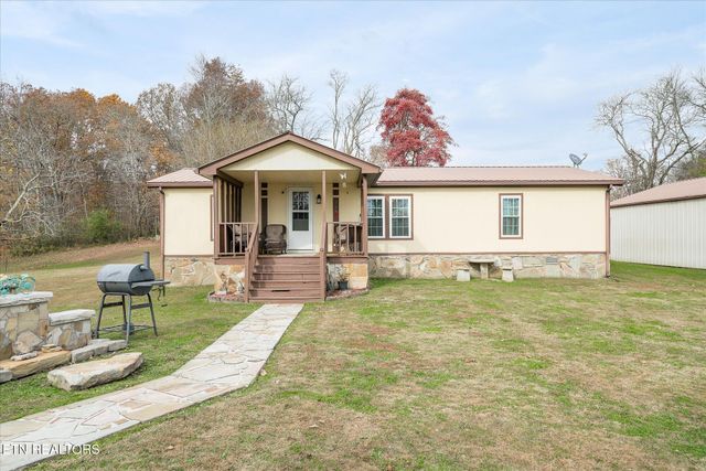 409 W Loop Rd, Sparta, TN 38583