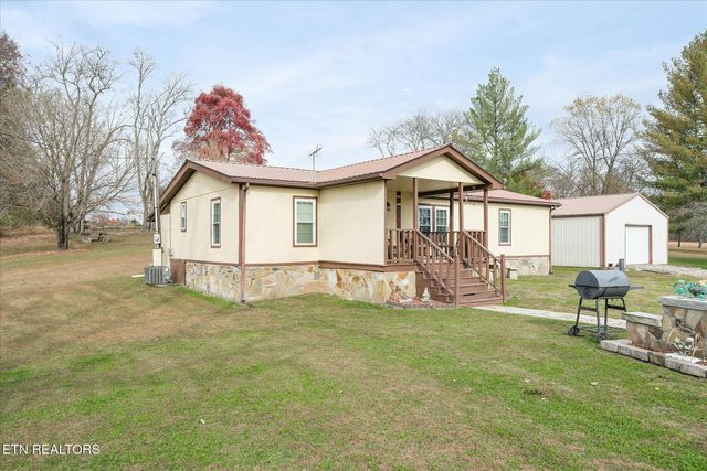 409 W Loop Rd, Sparta, TN 38583