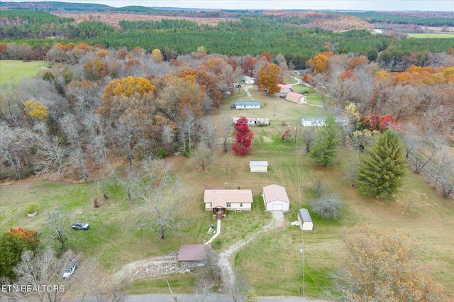 409 W Loop Rd, Sparta, TN 38583