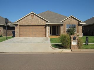 17516 Black Hawk Drive, Edmond, OK 73012