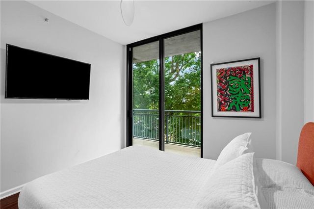 3040 Peachtree Road NW 209, Atlanta, GA 30305