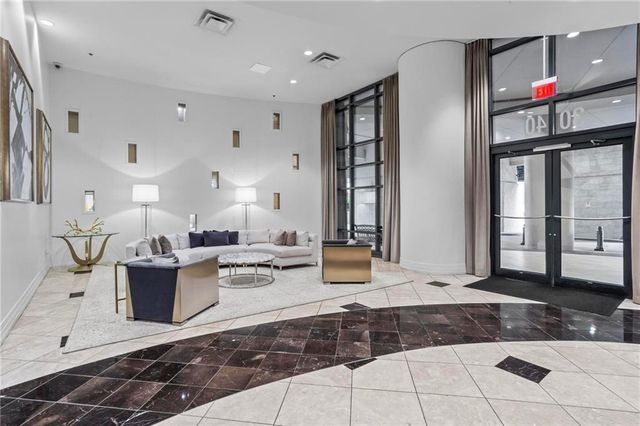 3040 Peachtree Road NW 209, Atlanta, GA 30305