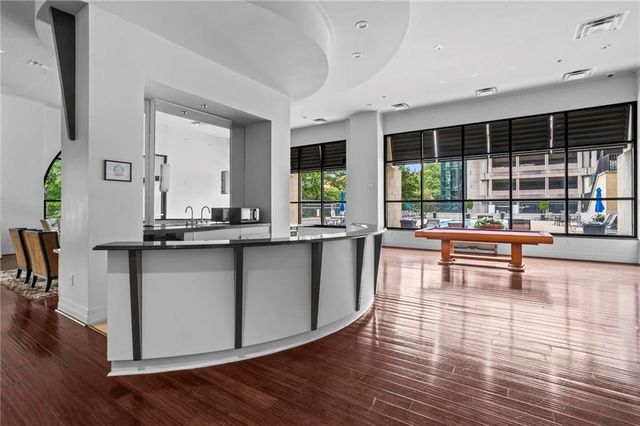 3040 Peachtree Road NW 209, Atlanta, GA 30305