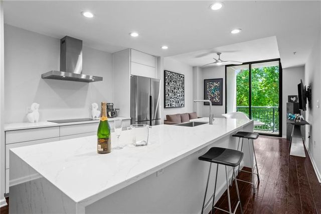 3040 Peachtree Road NW 209, Atlanta, GA 30305