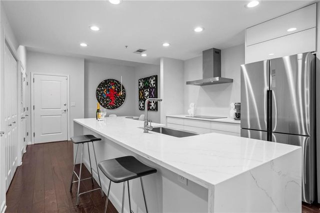 3040 Peachtree Road NW 209, Atlanta, GA 30305