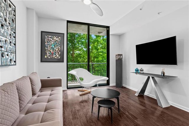 3040 Peachtree Road NW 209, Atlanta, GA 30305
