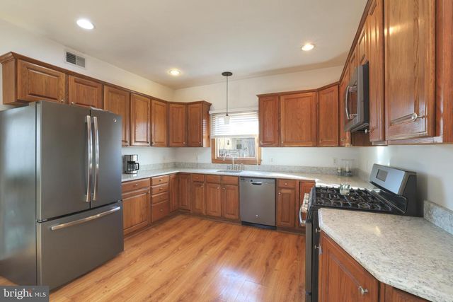 18 W 16TH ST, Long Beach, NJ 08008