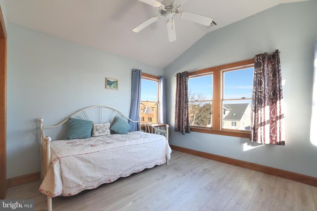 18 W 16TH ST, Long Beach, NJ 08008