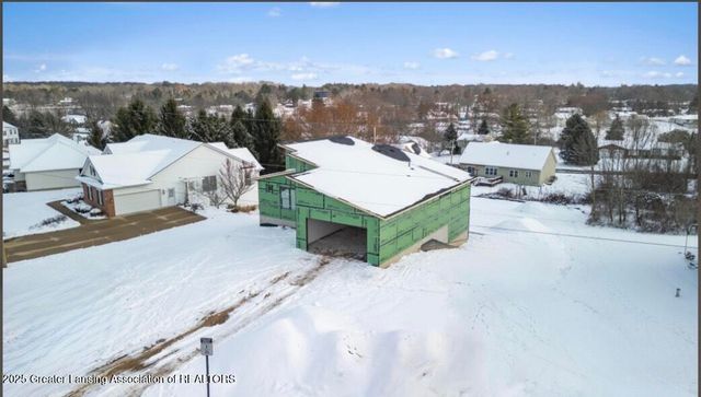 6860 W Galway Circle, Dimondale, MI 48821