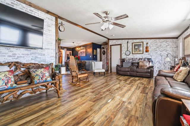 80 Benjamin Lane, Somerset, KY 42501