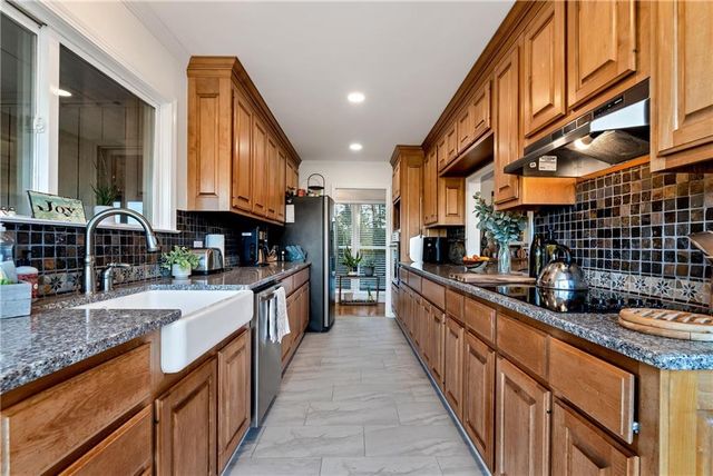 962 Woodbrier, Sautee Nacoochee, GA 30571