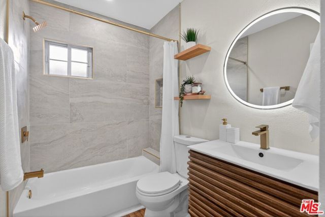 10031 S Harvard Boulevard, Los Angeles, CA 90047