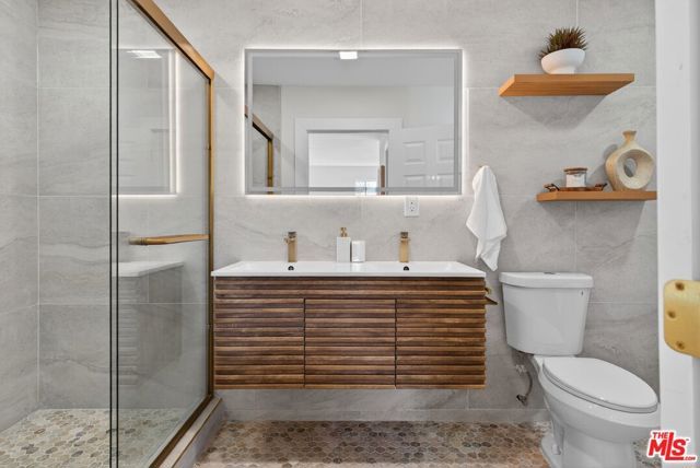 10031 S Harvard Boulevard, Los Angeles, CA 90047