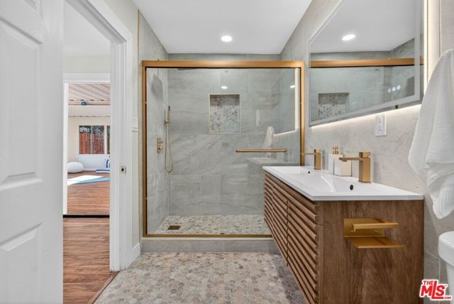 10031 S Harvard Boulevard, Los Angeles, CA 90047