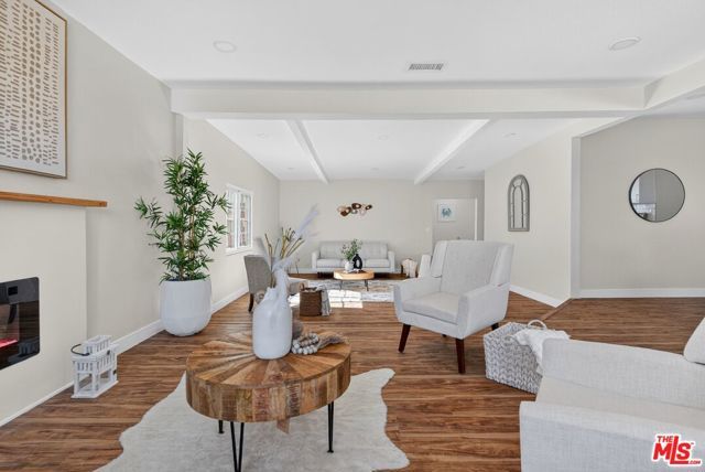 10031 S Harvard Boulevard, Los Angeles, CA 90047