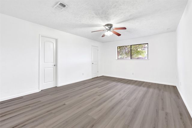 2730 Mesquite Drive, Sugar Land, TX 77479
