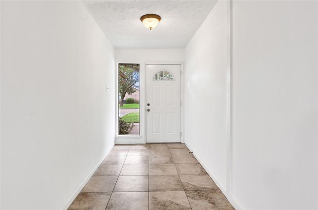 2730 Mesquite Drive, Sugar Land, TX 77479