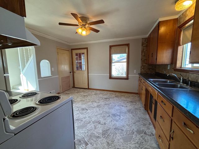 103 2nd Avenue N, Waite Park, MN 56387