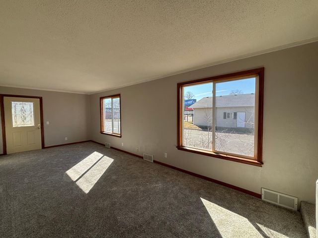 103 2nd Avenue N, Waite Park, MN 56387