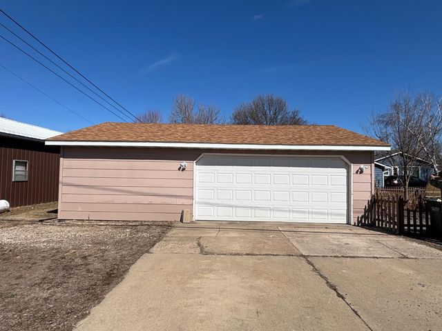 103 2nd Avenue N, Waite Park, MN 56387