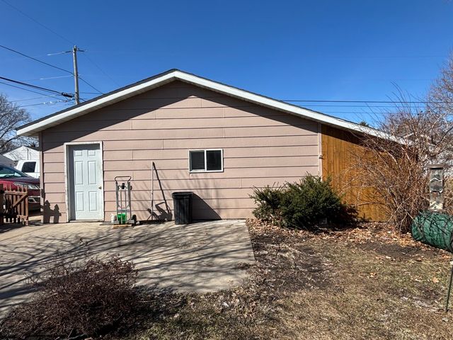 103 2nd Avenue N, Waite Park, MN 56387