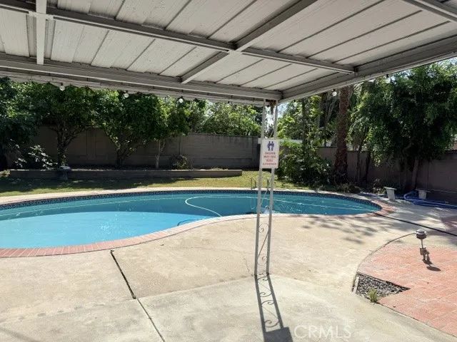 1020 N Mountain View, Fullerton, CA 92831