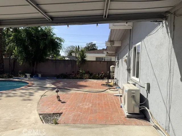 1020 N Mountain View, Fullerton, CA 92831