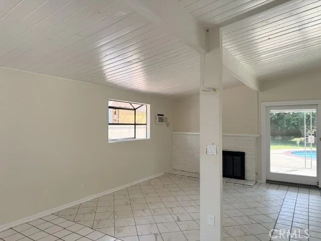 1020 N Mountain View, Fullerton, CA 92831