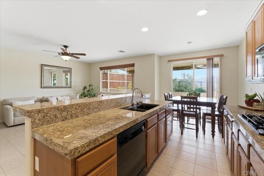 Image 10 of property listing at 745 Helmsdale Road, San Marcos, CA 92069