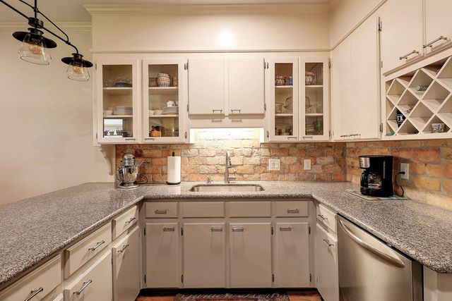 19 Parkplace Court, Dothan, AL 36301