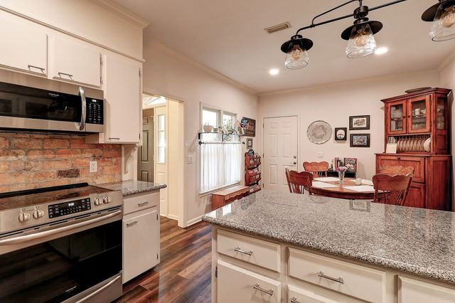 19 Parkplace Court, Dothan, AL 36301
