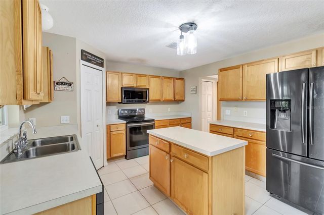 16434 MEREDREW LANE, Clermont, FL 34711