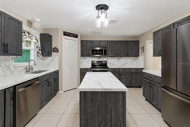 16434 MEREDREW LANE, Clermont, FL 34711