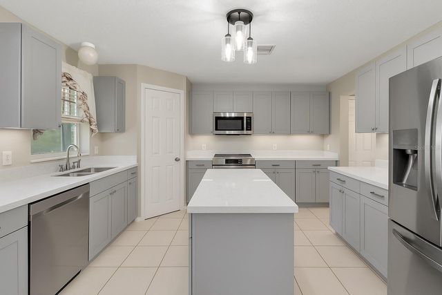 16434 MEREDREW LANE, Clermont, FL 34711