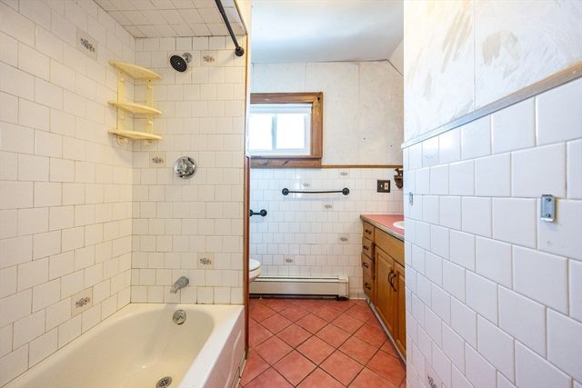 31 Jefferson St, Lynn, MA 01902