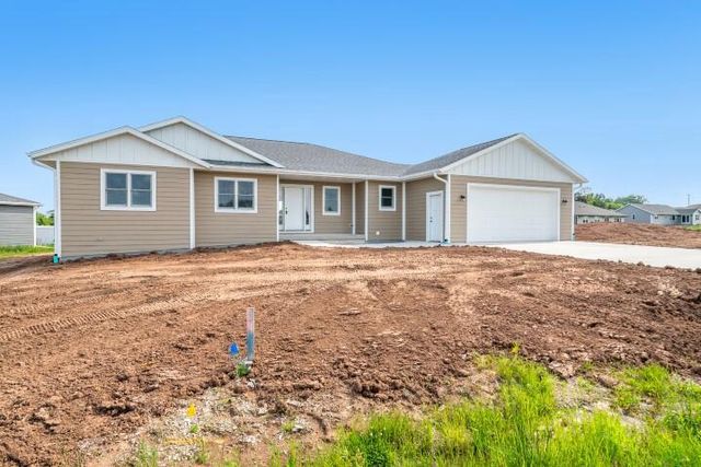 2825 Stonebrook DRIVE, Sheboygan, WI 53081