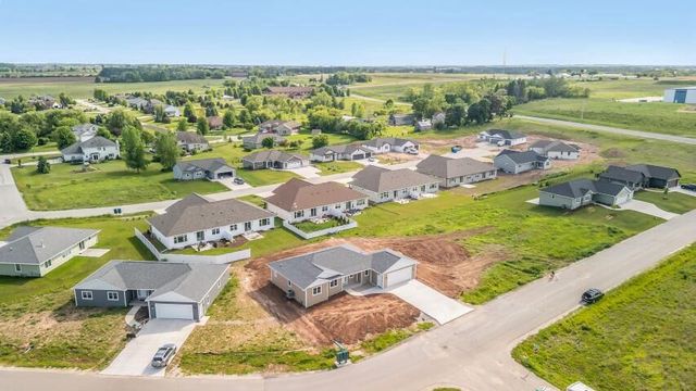 2825 Stonebrook DRIVE, Sheboygan, WI 53081