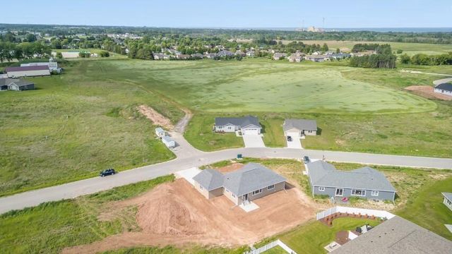 2825 Stonebrook DRIVE, Sheboygan, WI 53081
