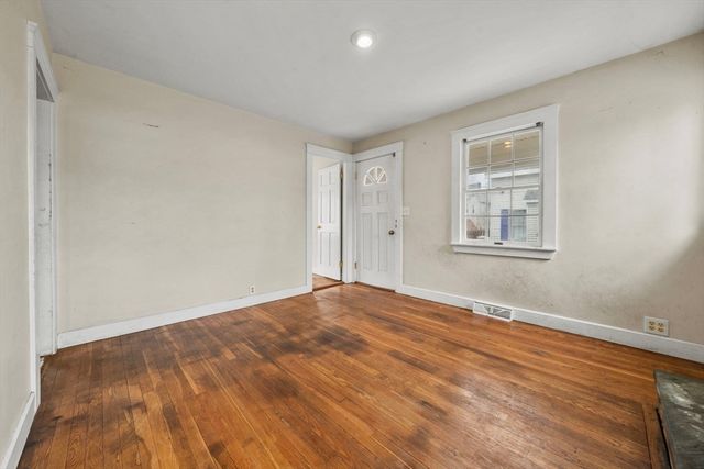 10 Cottage Avenue, Danvers, MA 01923