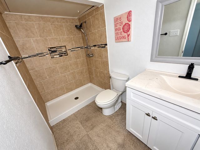 305 S Willow Street, Mansfield, TX 76063