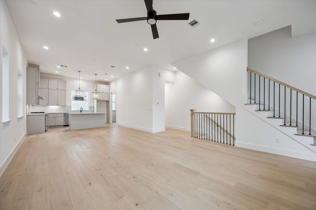 3707 Somerset York Lane, Houston, TX 77055