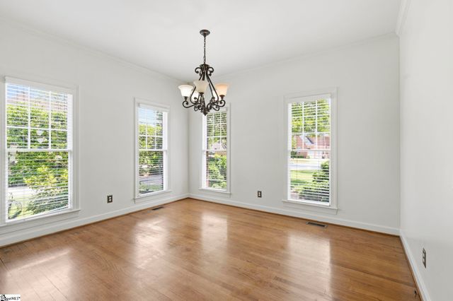 313 N Oakley Lane, Spartanburg, SC 29301