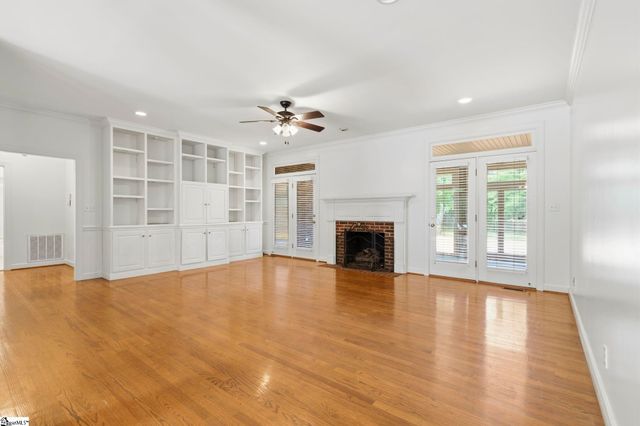 313 N Oakley Lane, Spartanburg, SC 29301