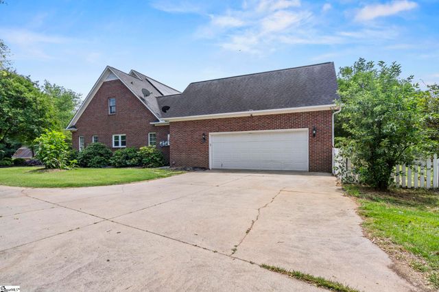 313 N Oakley Lane, Spartanburg, SC 29301