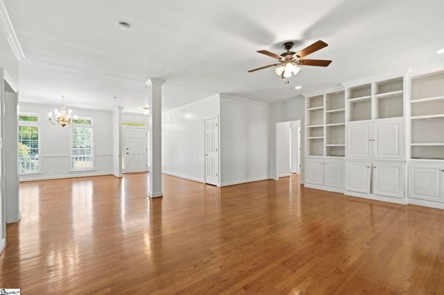 313 N Oakley Lane, Spartanburg, SC 29301