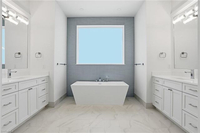 623 Park Shore DR, Naples, FL 34103