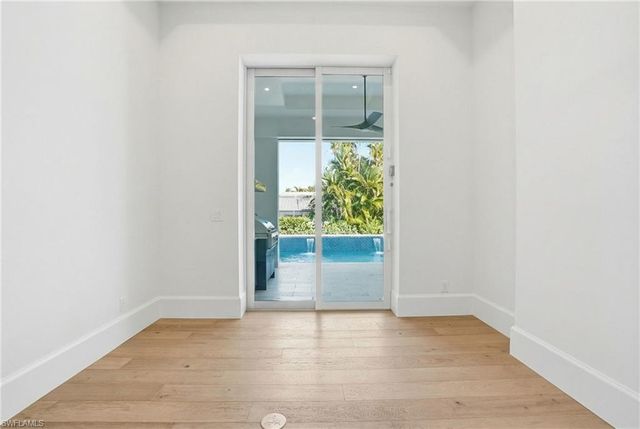 623 Park Shore DR, Naples, FL 34103