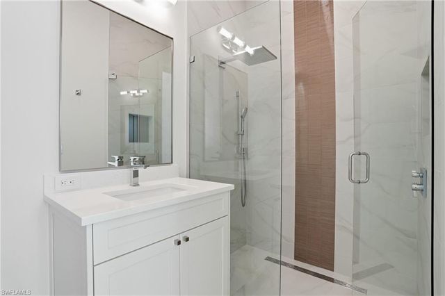 623 Park Shore DR, Naples, FL 34103