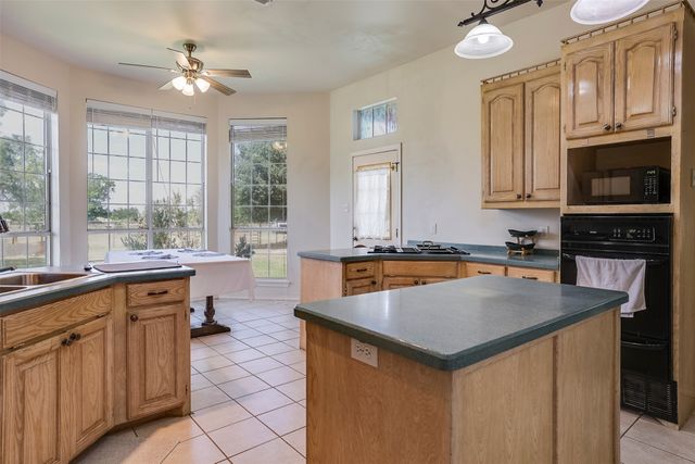 6712 SUNDANCE Circle, Joshua, TX 76058